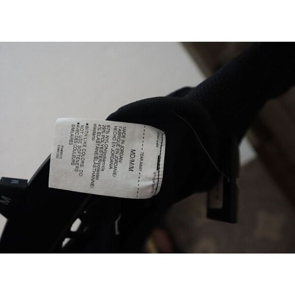 Under Armour 1365716 002 Women's Sz M Black RUSH Seamless Short Sleeve Shirt $60 - Picture 9 of 10